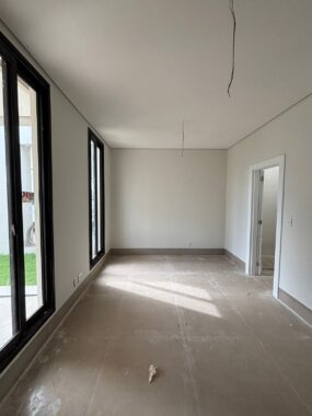 70ff4b74-56dd-4456-9180-6c54cd86ba45