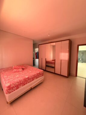 84eb68d4-4d54-4414-a1c7-43139bd12e91