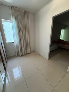 881fd004-c02b-4c51-b8c4-1b1e97c91eba