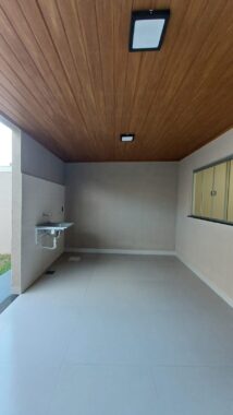 90100457-c67a-407a-bb79-105056213f29