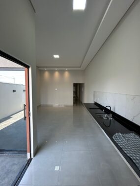 WhatsApp Image 2025-11-24 at 10.29.48 (1)