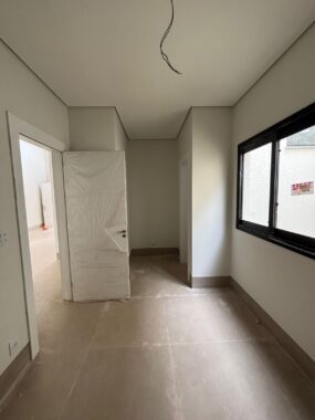 adcc119b-f99e-4486-82c8-670c1cbff800