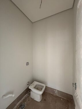 c2a01bd4-5416-49a5-88ee-13d0615be090