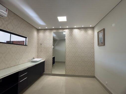 ce738aff-2268-467b-9c5c-3181156dbb9a