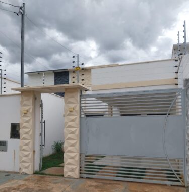 e1609425-266f-4408-bacb-201c4e920745